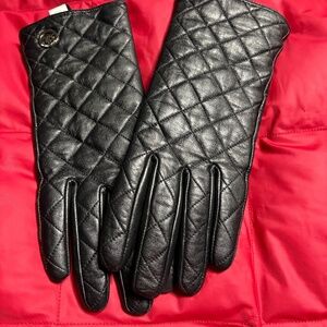 NWOT MK gloves